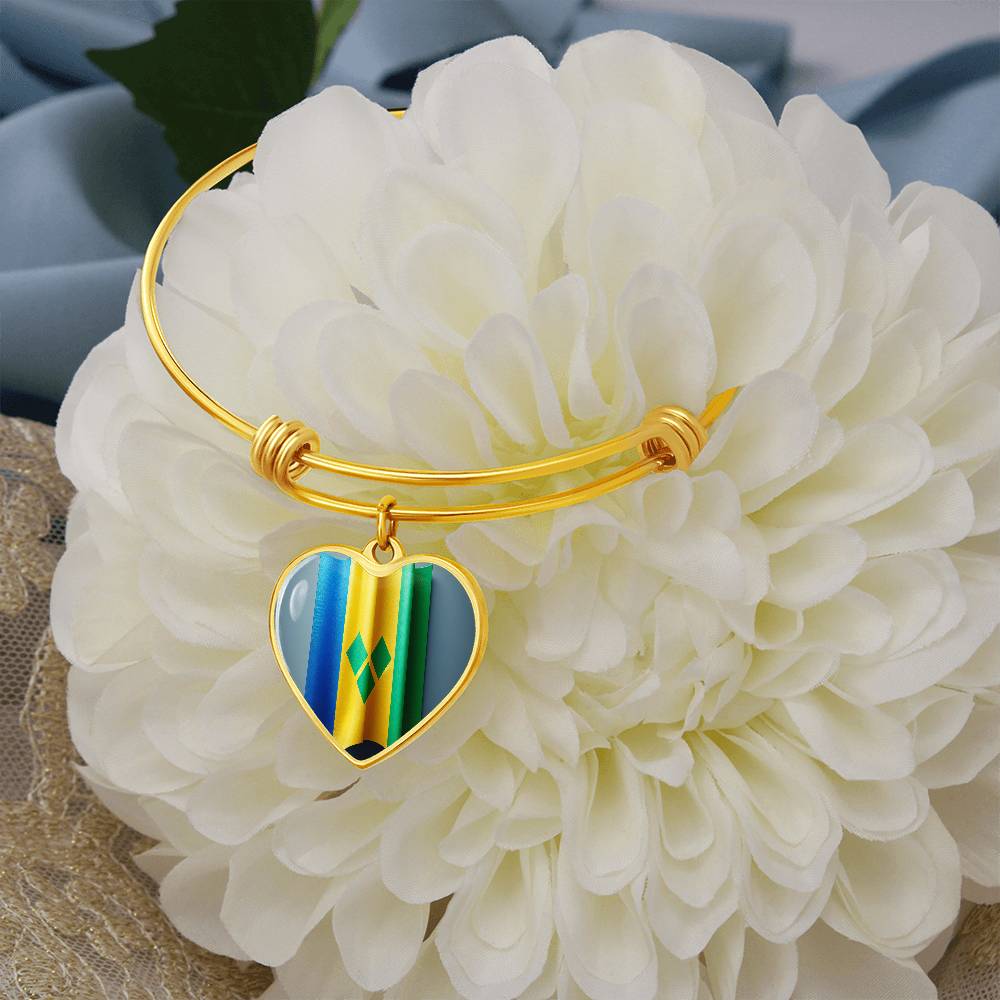 Vincy Flag Customizable Heart Bangle